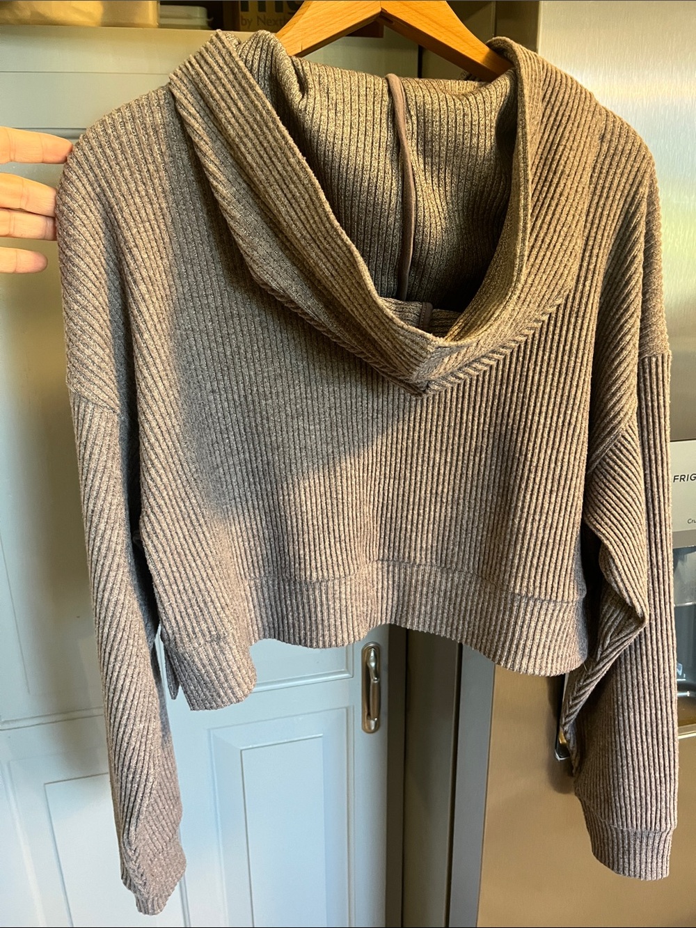 ALO Yoga Ribbed Hooded Cropped Sweater - Mauve Taupe Women’s Sz S - Picture 9 of 12